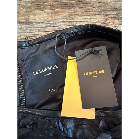 Le Superbe Heavy Petals Floral Applique Mini Skirt Black Rose Womens Size 8 - Picture 11 of 12